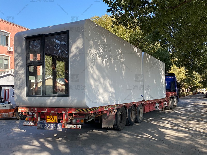 蘋(píng)果艙黑白面辦公室04